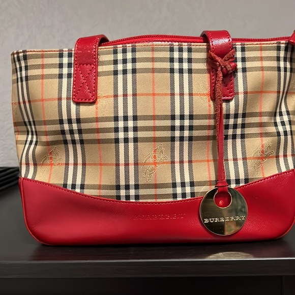 Burberry Red Haymarket Check Canvas Small - Picture 3 of 6